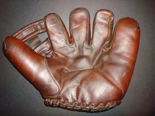 Frank Frisch Spalding 128 Front